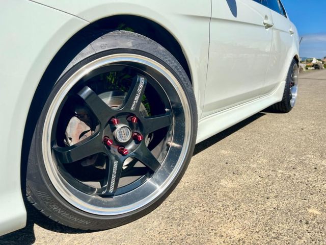 Mitsubishi Lancer  第4張相片