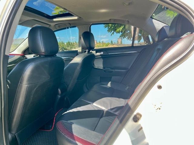 Mitsubishi Lancer  第11張相片