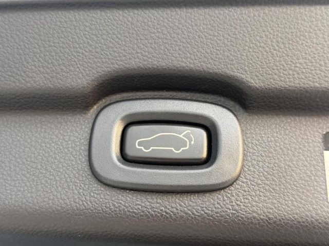 Luxgen URX  第3張相片