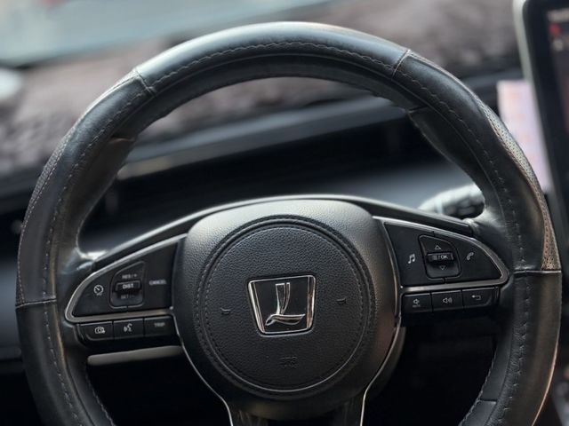 Luxgen URX  第7張相片