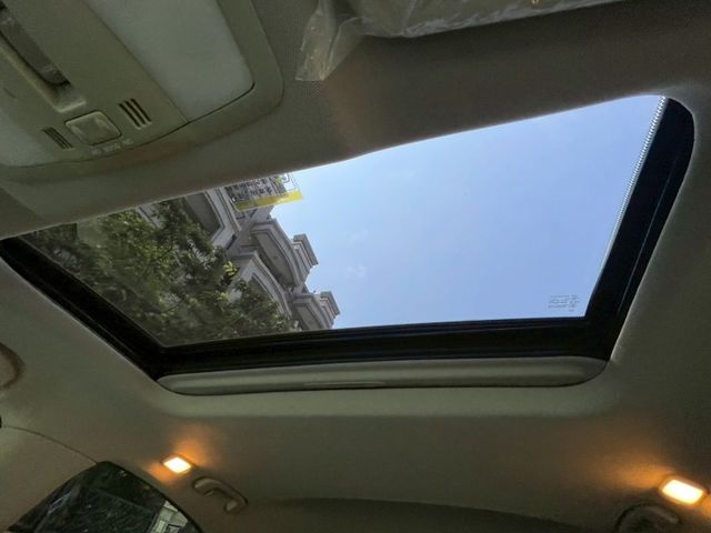 Infiniti FX35  第8張相片