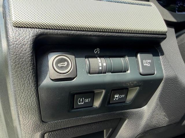 Subaru Legacy  第10張相片