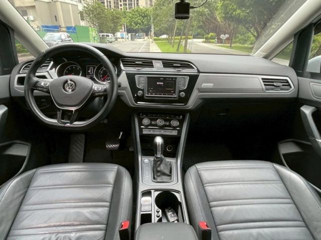 Volkswagen 福斯 Touran  第7張相片