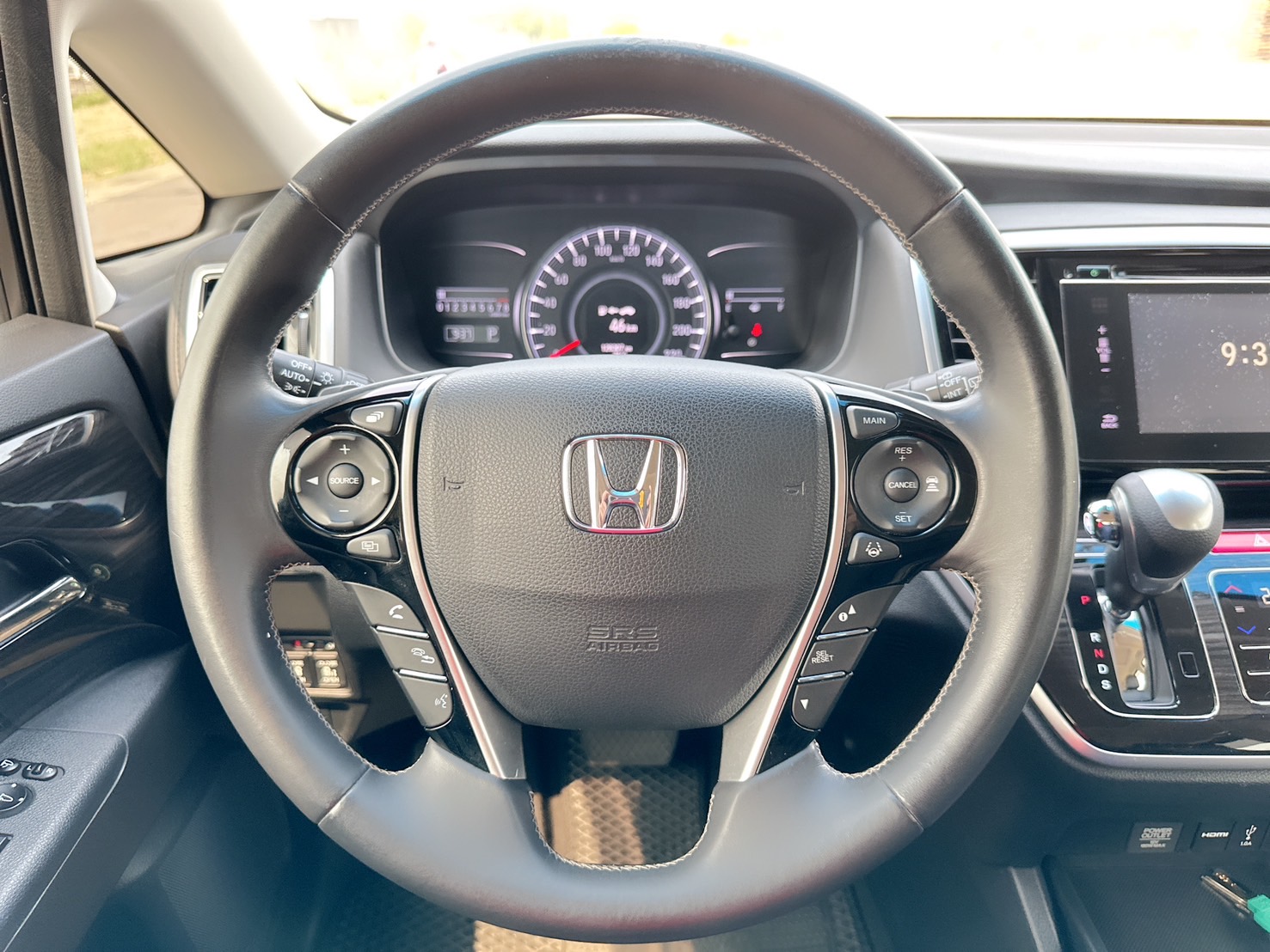 2018年 HONDA ODYSSEY APEX版  【日本原裝七人座】頂級座駕體驗~市場稀少~正七人座~CP值最高休旅車~家庭用車or迎賓禮車~第一首選!  第6張相片