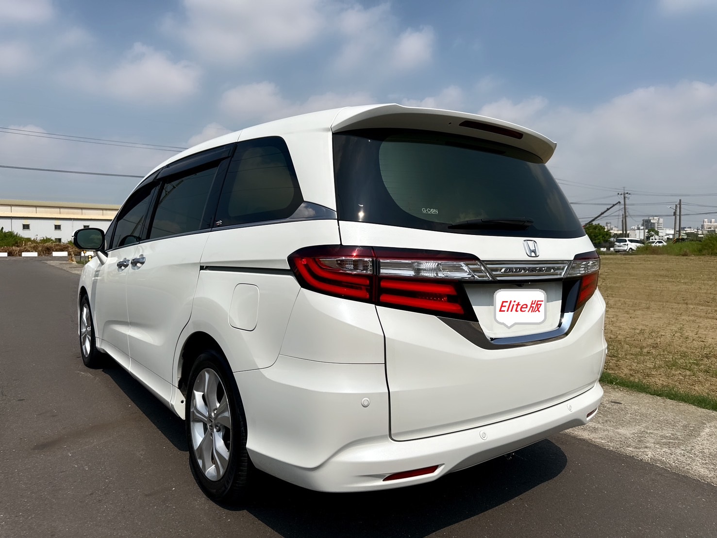 2016年 HONDA ODYSSEY Elite版  【日本原裝七人座】頂級座駕體驗~正7人座~CP值最高休旅車~家庭用車or迎賓禮車~第一首選!  第3張相片