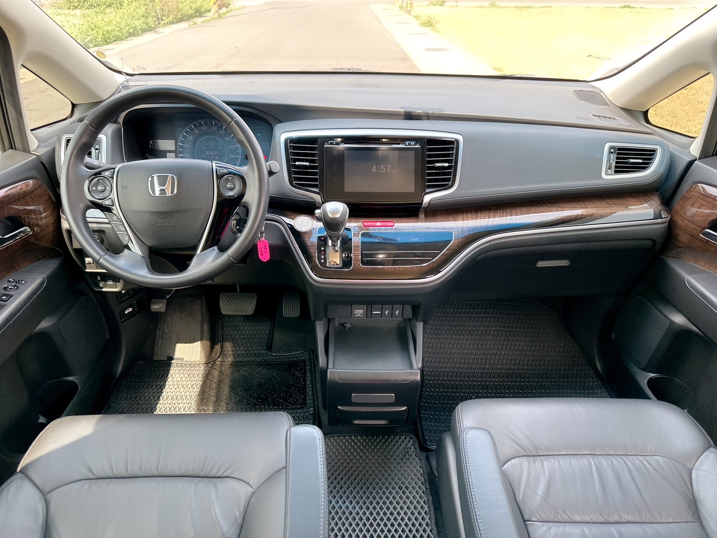 2016年 HONDA ODYSSEY Elite版  【日本原裝七人座】頂級座駕體驗~正7人座~CP值最高休旅車~家庭用車or迎賓禮車~第一首選!  第5張相片