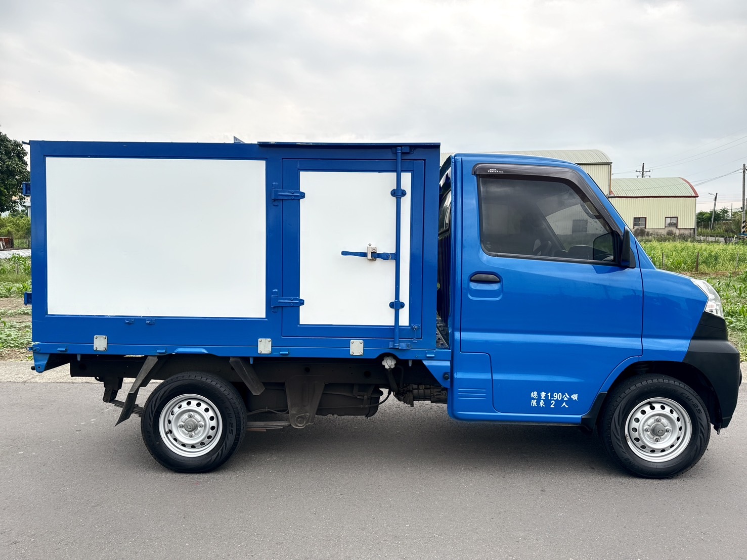 2020年 A190 手排 菱利貨車   1.5L新引擎-2WD-原廠塑鋁板廂  省油省稅金~工作賺錢好幫手~商用賺錢最佳發財工具~第一首選~  第5張相片