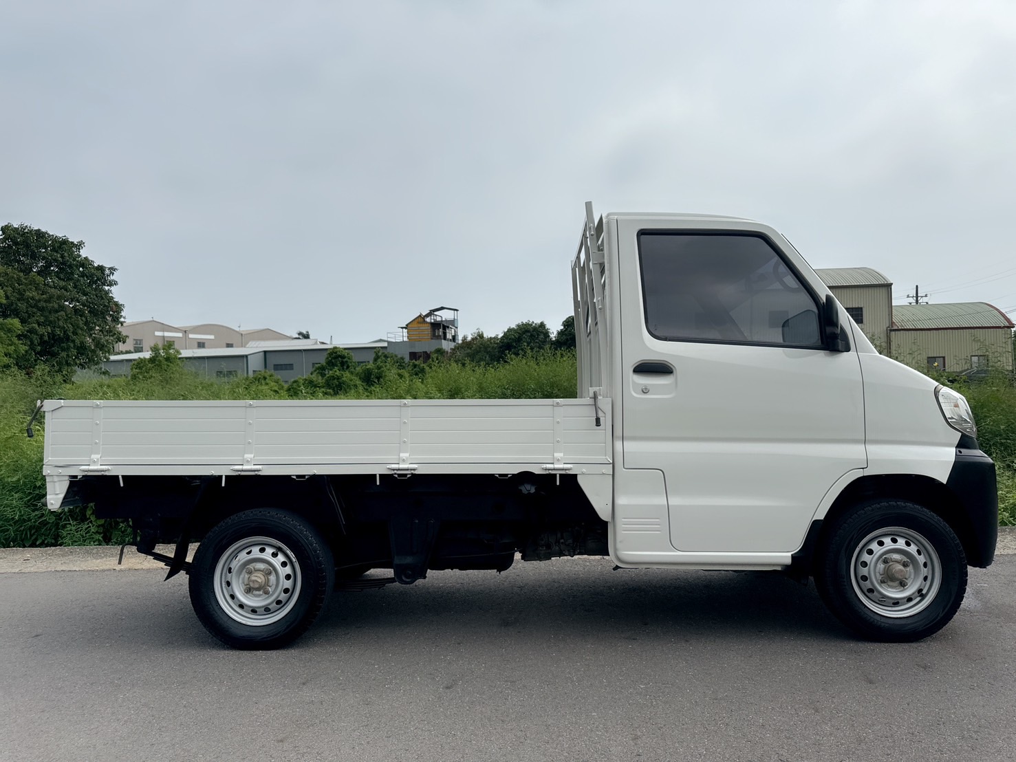 2018年 1.3 L 手排 菱利貨車   里程保證-2WD-框式木床  省油省稅金~工作賺錢好幫手~商用賺錢最佳發財工具~第一首選~  第6張相片