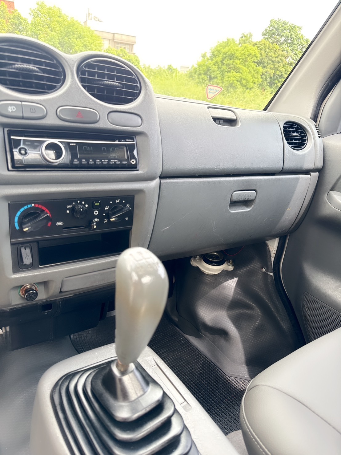 2018年 1.3 L 手排 菱利貨車   里程保證-2WD-框式木床  省油省稅金~工作賺錢好幫手~商用賺錢最佳發財工具~第一首選~  第9張相片