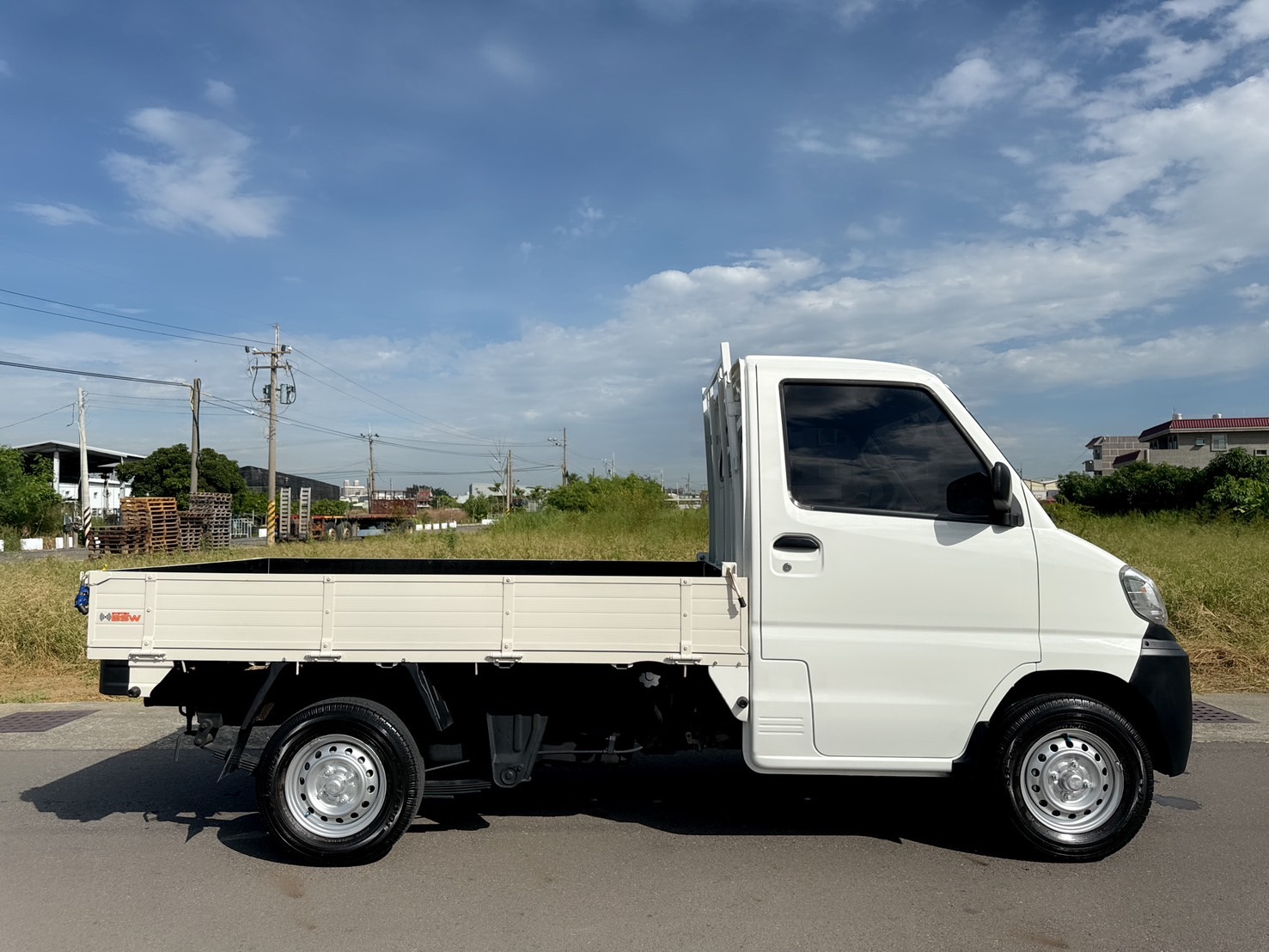 2016年 中華菱利 1.3L 貨車   里程保證~全新框式木床~省油省稅金~市集or攤販載貨最佳運輸工具~  第6張相片
