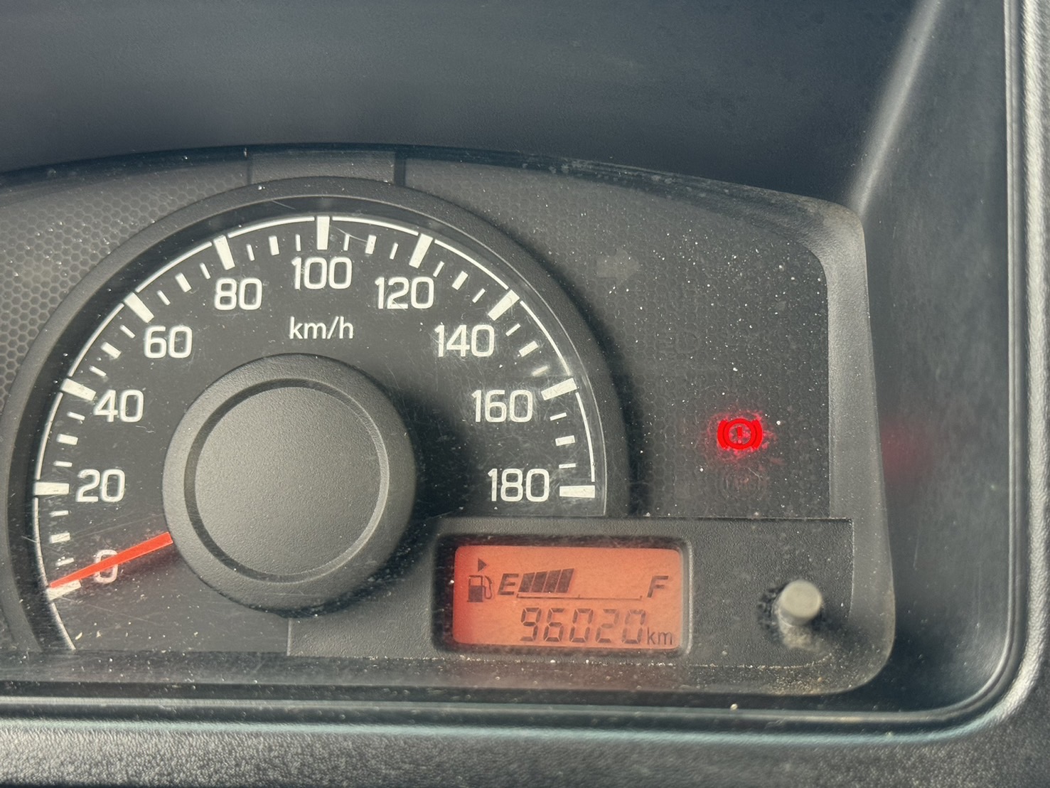 2019年 SUZUKI CARRY 1.5L 貨車  搭載木床貨斗~耐載~耐用~耐操~  大馬力~載貨空間大~妥善率高~同級貨車最小迴轉半徑~靈活配送~初創老闆or商務運輸首選發財車~  第7張相片