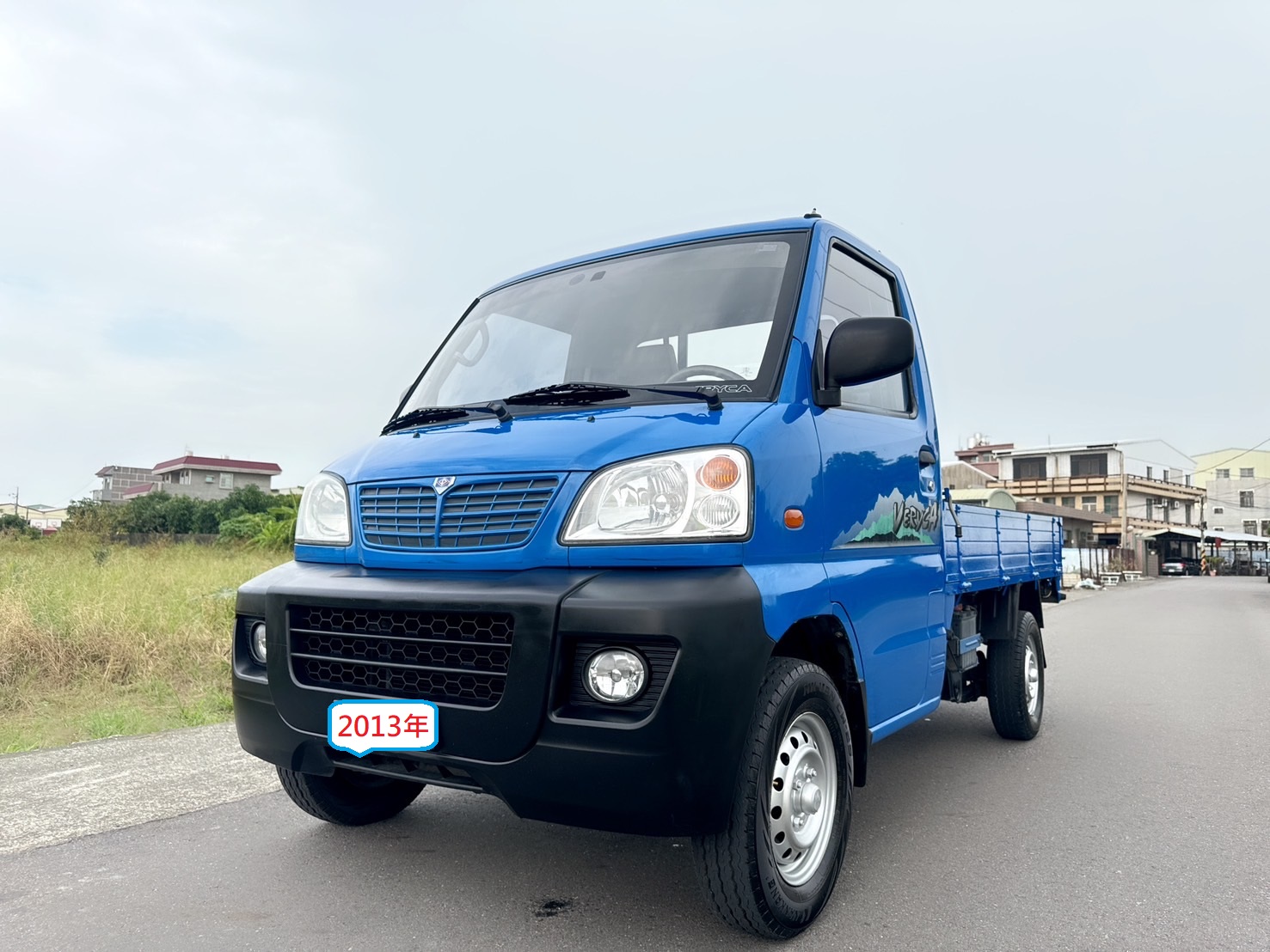 2013年 中華菱利 1.2L 貨車   里程保證~框式木床車型~省油省稅金~載貨空間大~商用賺錢最佳發財工具~第一首選~  第1張相片