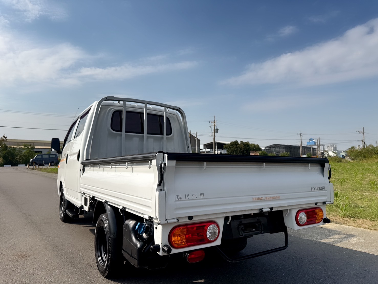 2021年 現代 小霸王 雙廂六人貨車  市場稀缺車型~搭載四錄環景系統~<自排>~老闆or員工都可輕鬆駕馭~載人+載貨一次搞定~最佳商用工具~  第3張相片