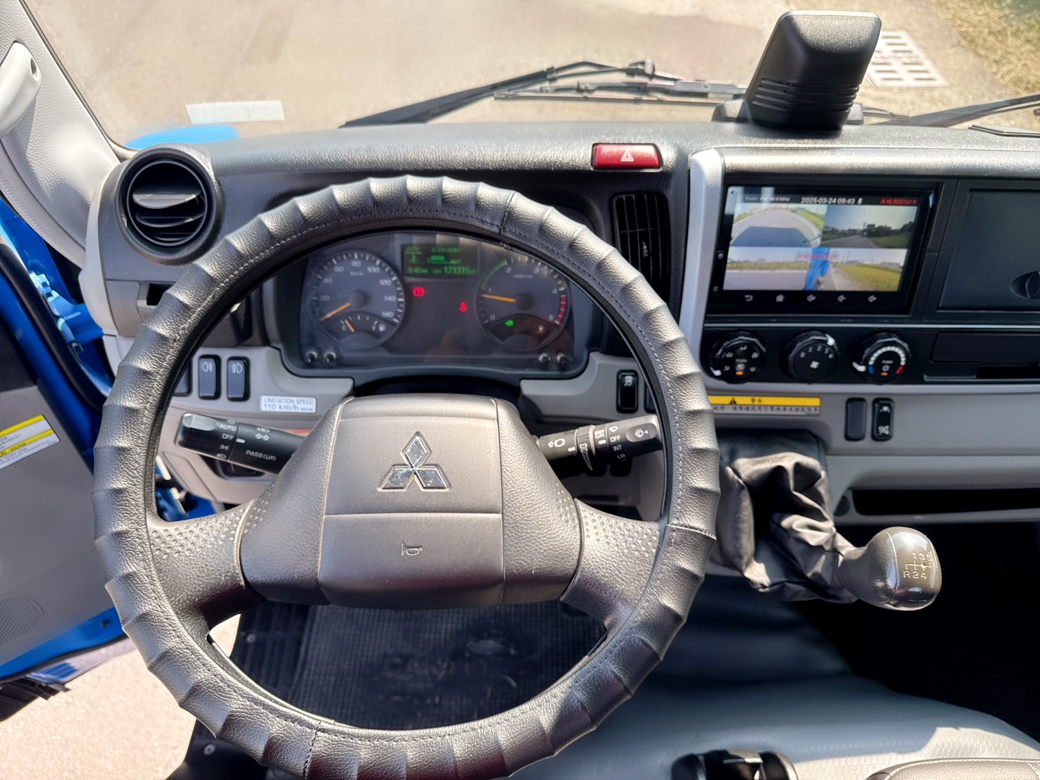 2022年 FUSO 堅達 11.5尺 貨車  原版件~一手車~全程原廠保養~載重正5噸！四錄影像+框式木床~工作好幫手 商務運輸最佳發財工具~  第9張相片