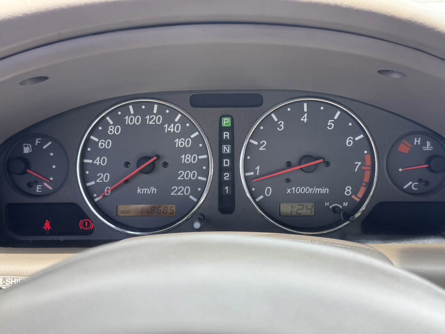 2002年 日產 SENTRA 180  擋風遮雨絕佳好車~省油省稅金-好保養~  機車價~優質代步車首選!  第6張相片