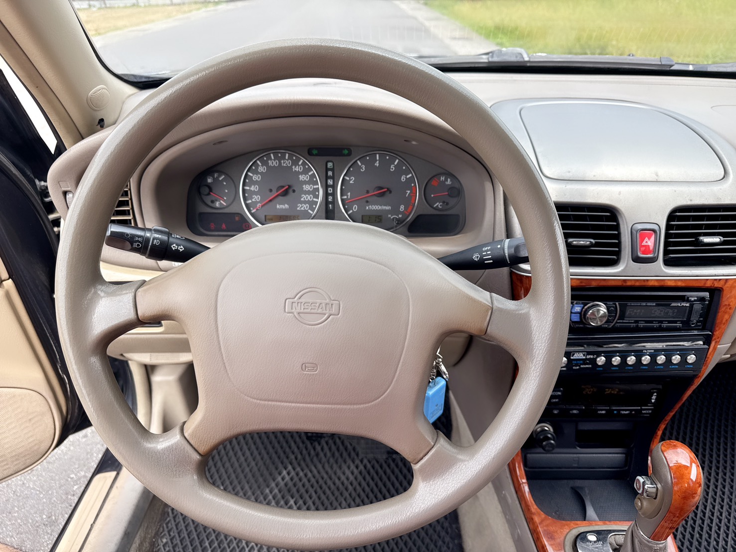 2002年 日產 SENTRA 180  擋風遮雨絕佳好車~省油省稅金-好保養~  機車價~優質代步車首選!  第7張相片