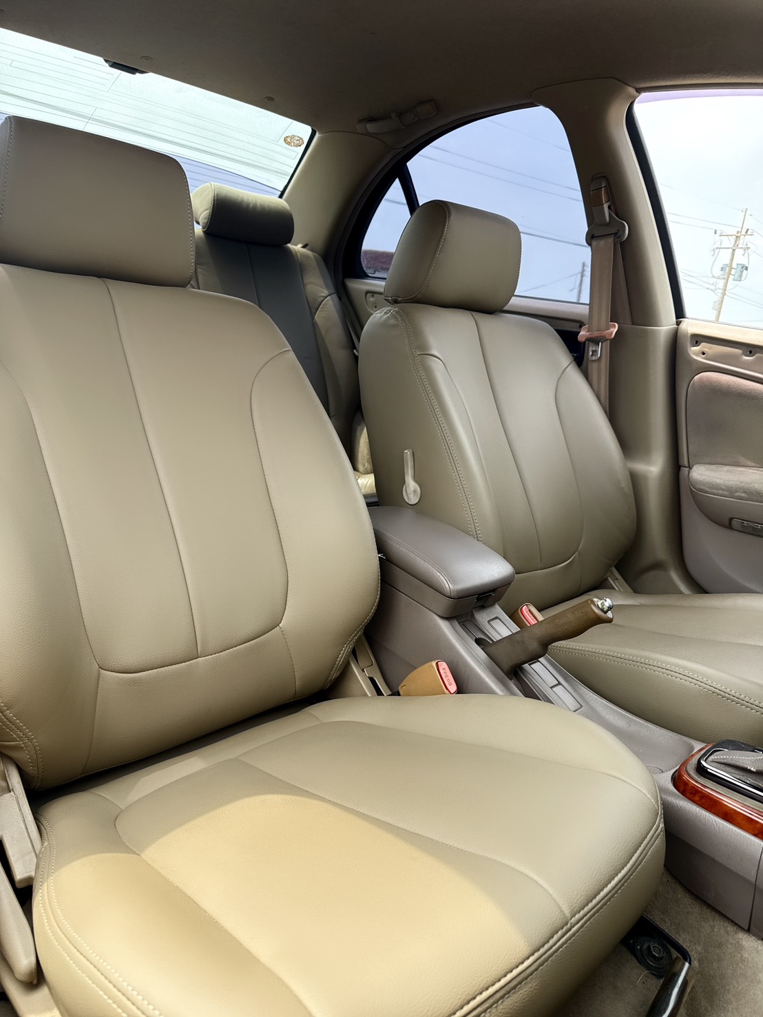 2002年 日產 SENTRA 180  擋風遮雨絕佳好車~省油省稅金-好保養~  機車價~優質代步車首選!  第15張相片