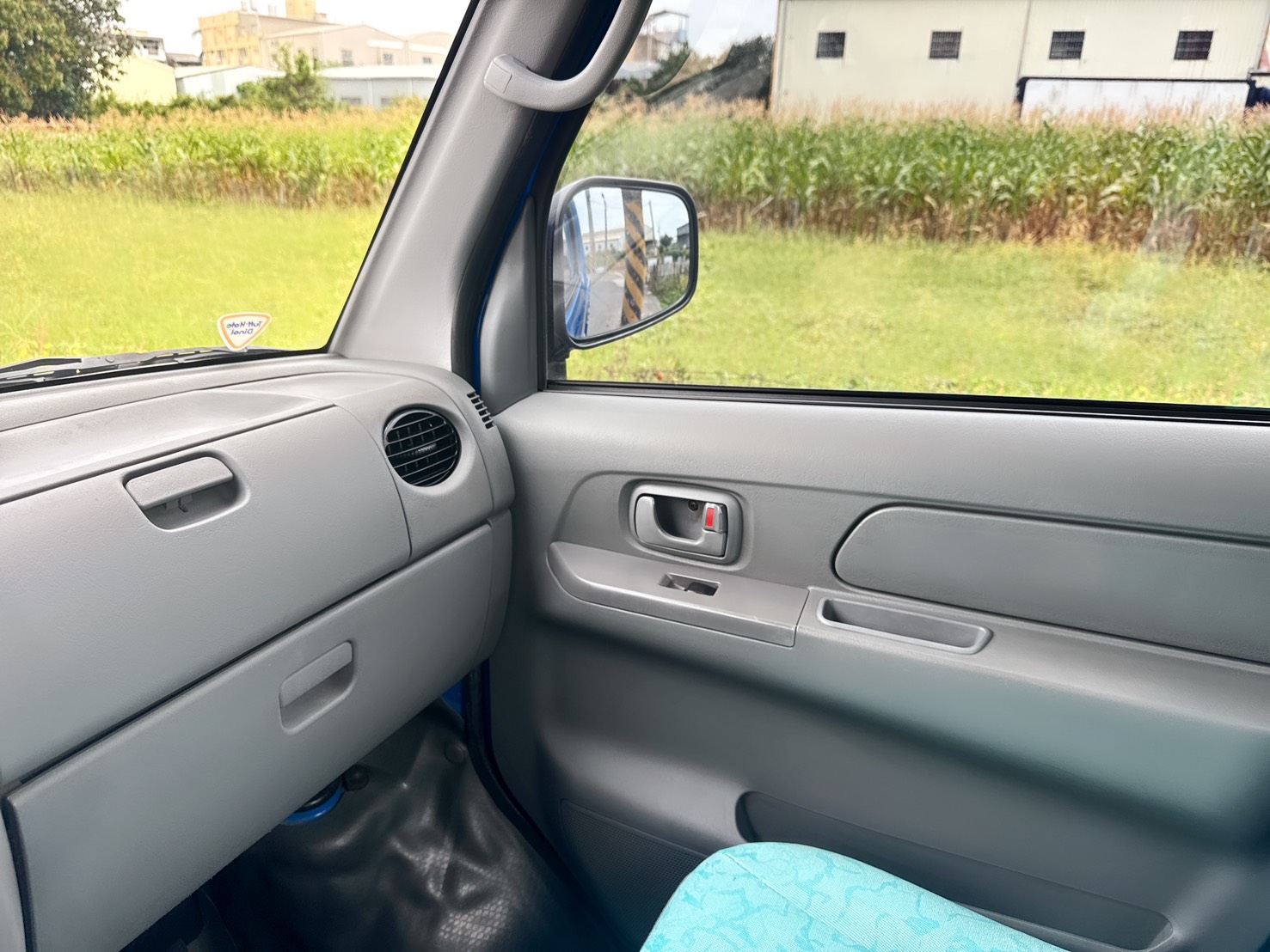 2007年 中華 菱利貨車 1.2L  稀缺 四輪傳動+加力檔車型  超低里程~年均里程3600公里  山路+崎嶇路段 商用車首選  第9張相片