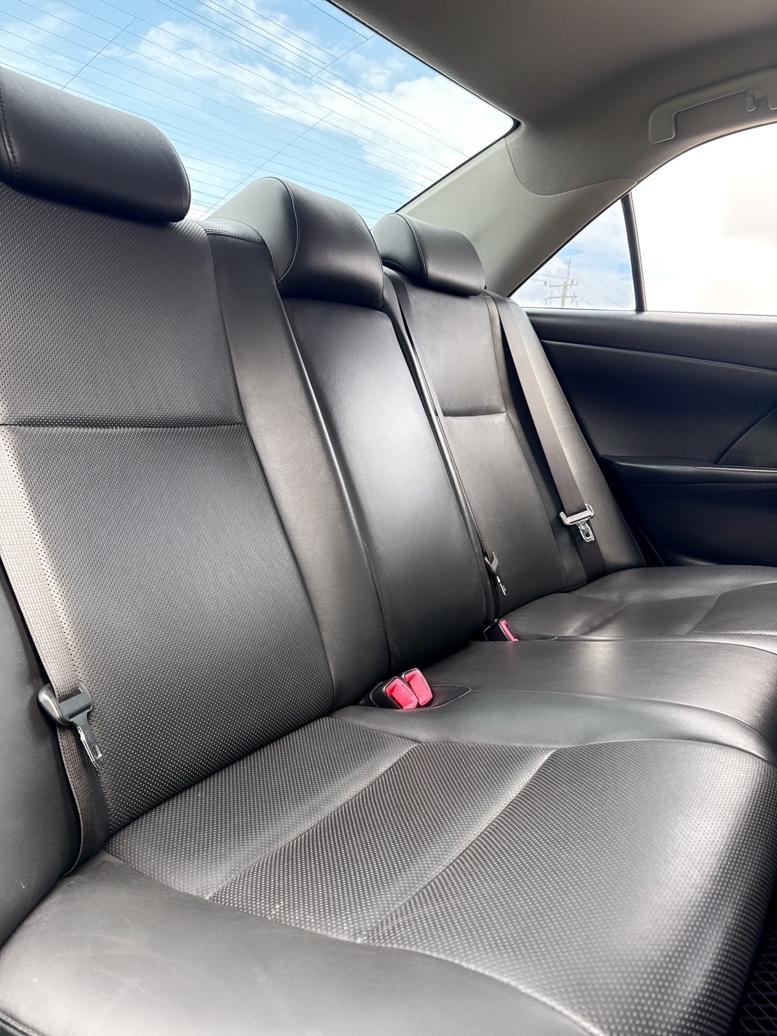 2012年 豐田 CAMRY E版  經典車型~車室大空間豪華房車  超低里程~高妥善率~全車原版件~代步商務通勤低調奢華房車首選  第17張相片