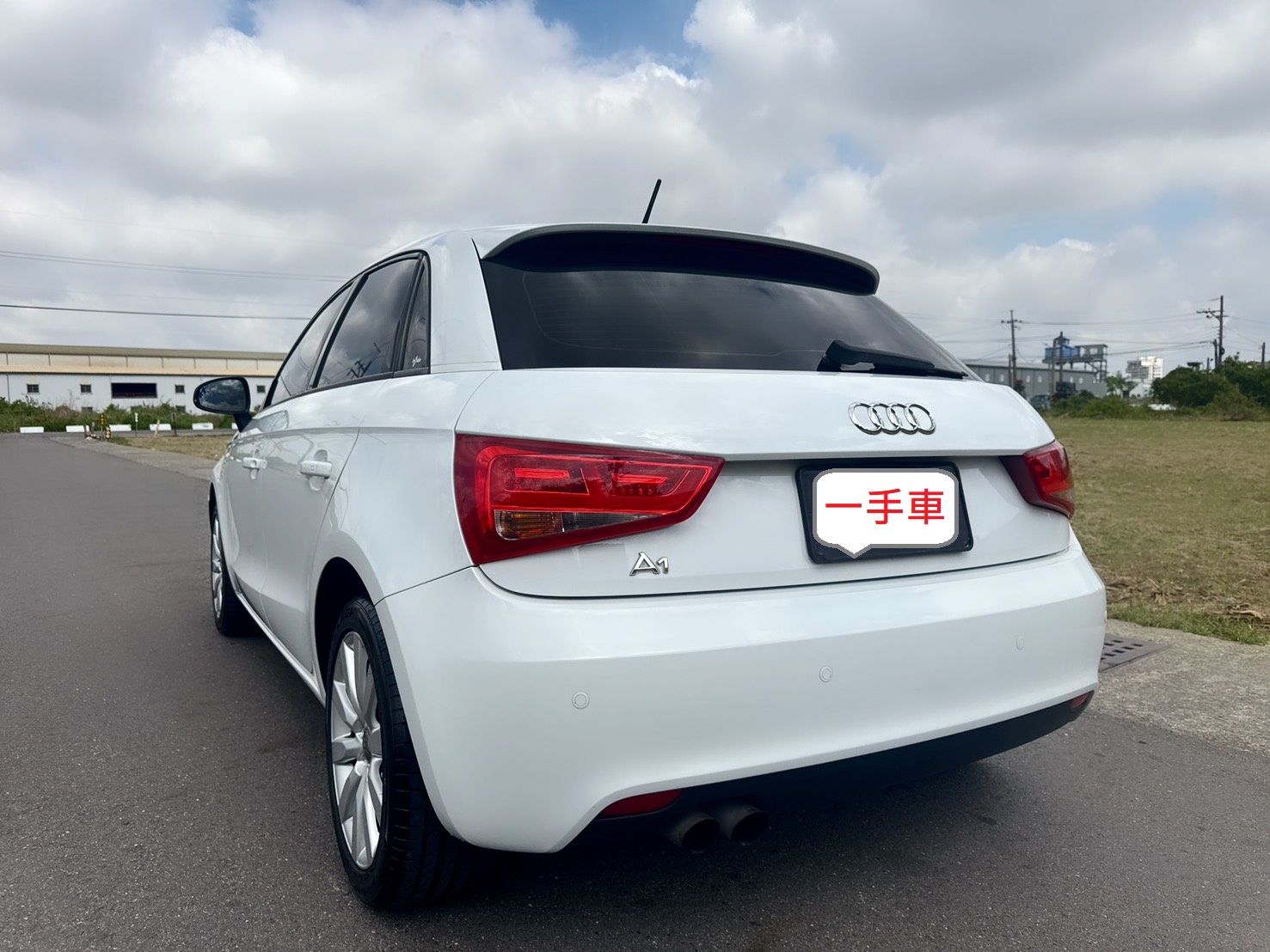 2013年 AIDI A1 SPORTBACK  一手車~低里程~剛完成定保~國產價格買進口五門掀背小車  動力充足~停車便利~省油省稅  第3張相片