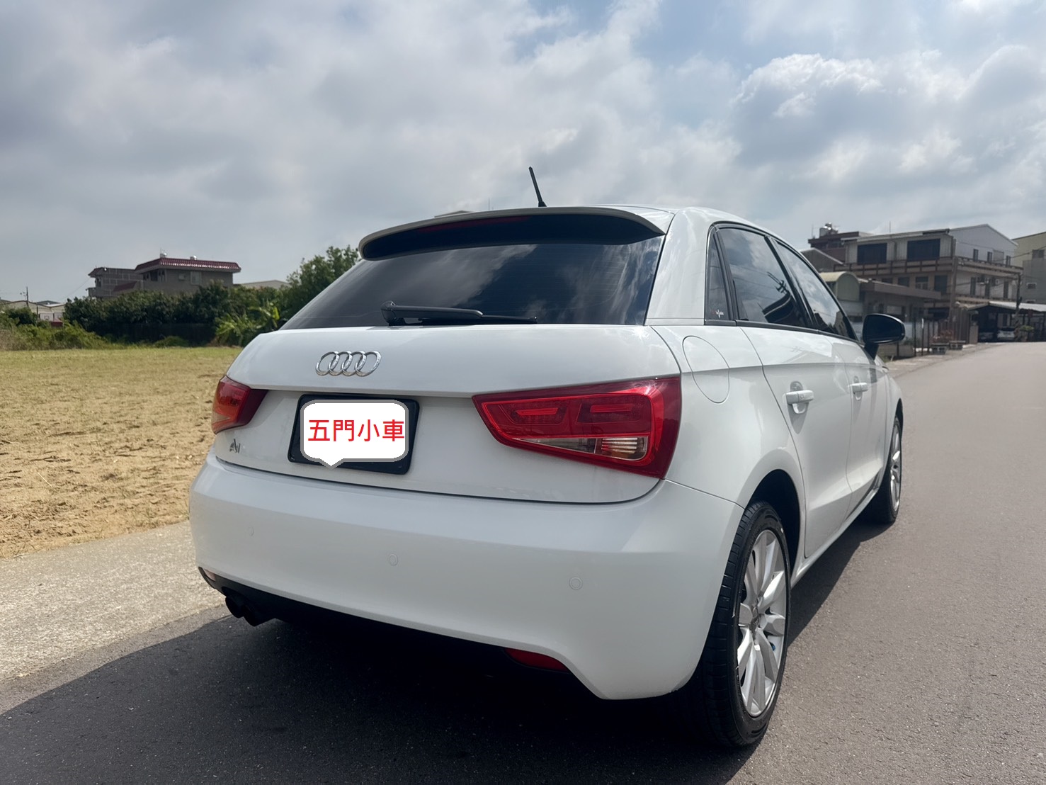 2013年 AIDI A1 SPORTBACK  一手車~低里程~剛完成定保~國產價格買進口五門掀背小車  動力充足~停車便利~省油省稅  第4張相片