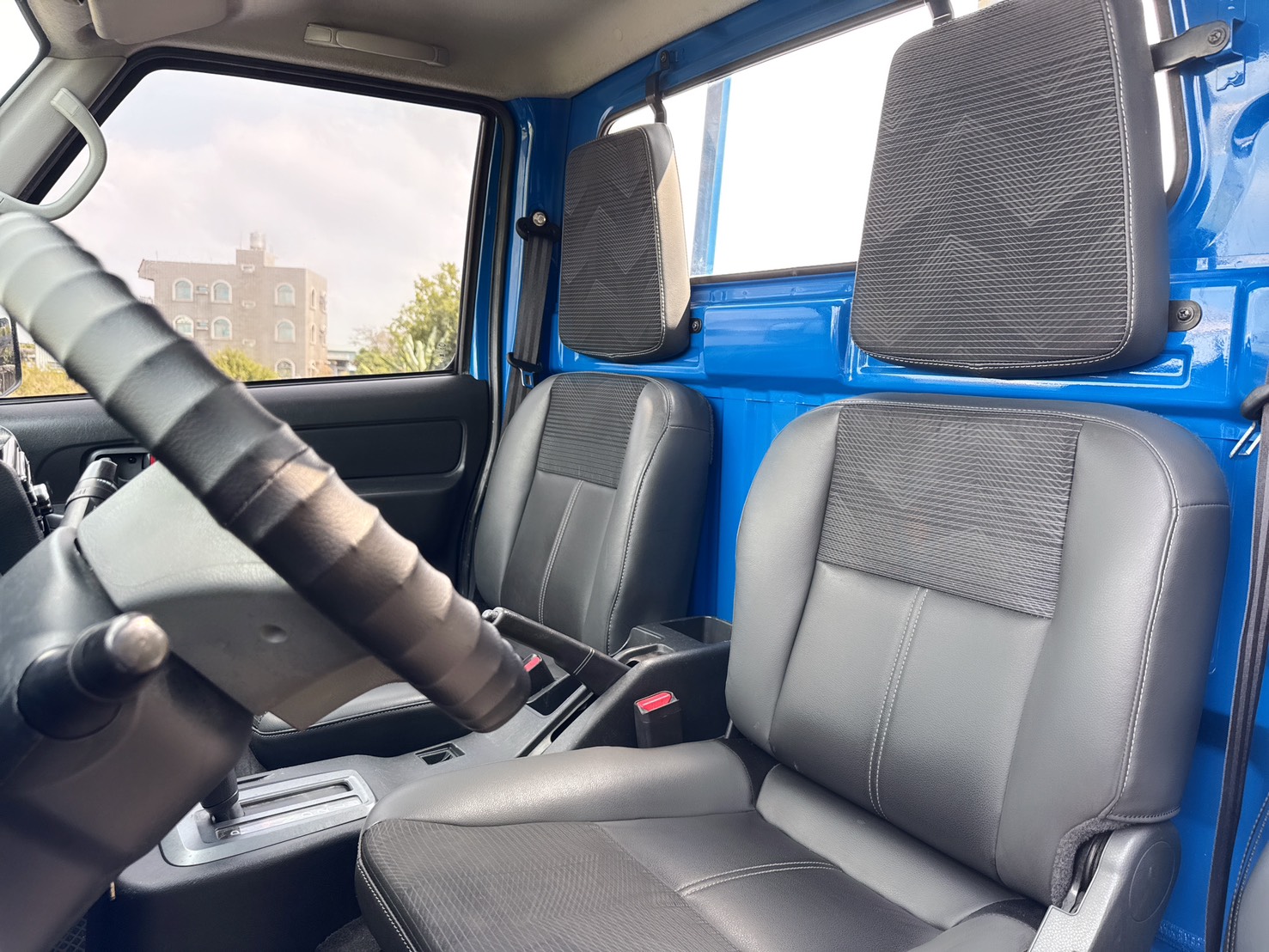2018年 A190 菱利貨車 自排  1.5L 新引擎-2WD~框式木床『自排』好駕馭~工作開車輕鬆  載貨空間大,省油省稅金,輕商首選  第12張相片