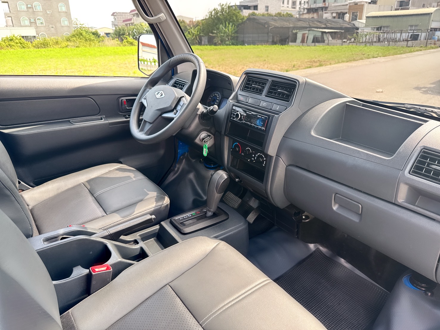 2021年 A190 菱利貨車 自排  1.5L 新引擎-2WD~框式木床『自排』好駕馭~工作開車輕鬆  載貨空間大,省油省稅金,輕商首選  第13張相片