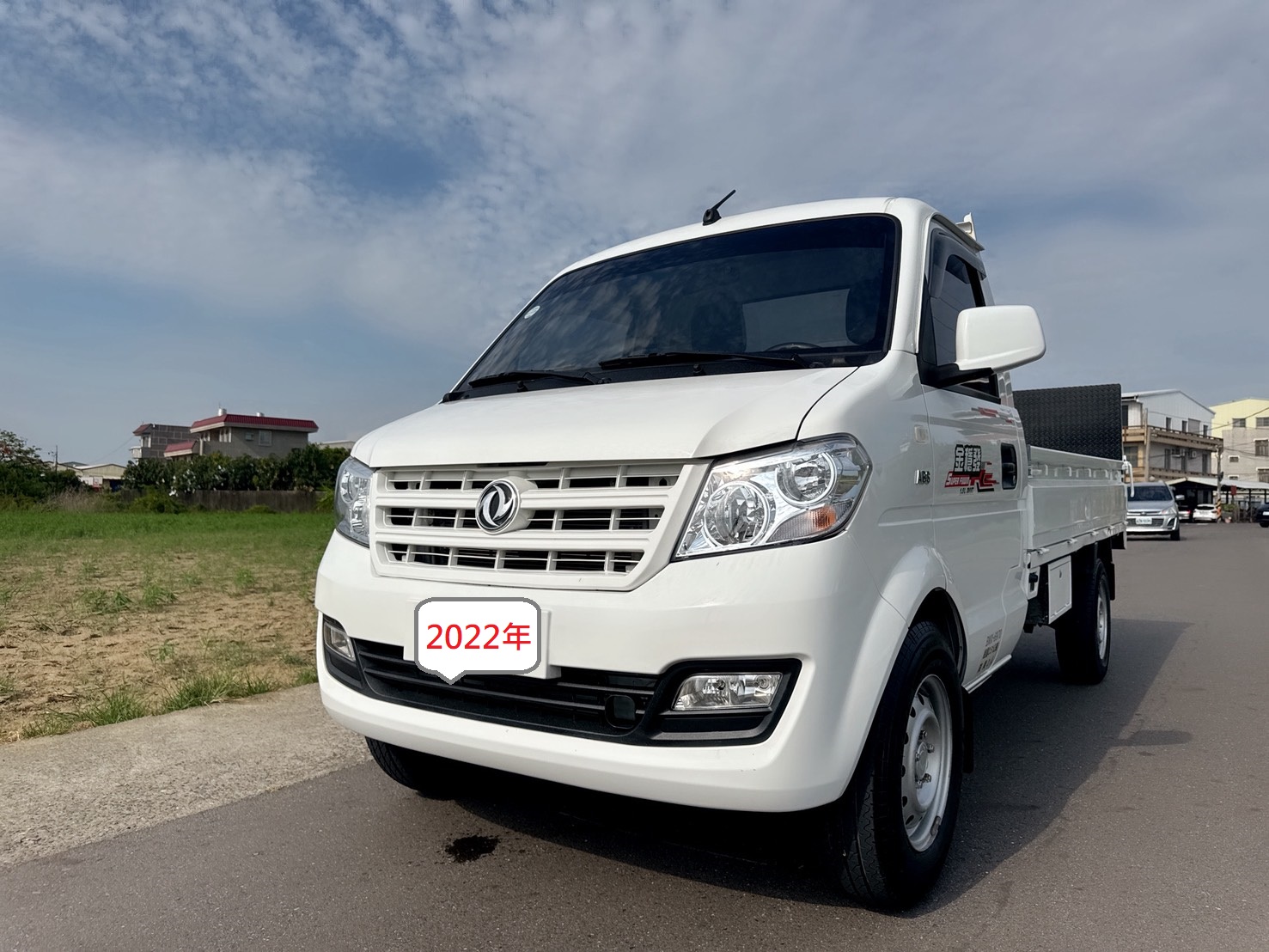 2022年 東風金穩發 長鐵床貨車  一手車~原廠保固中~搭載升降尾門+車底板  超低里程~年均里程3000公里  經濟實用平價商用車首選  第1張相片