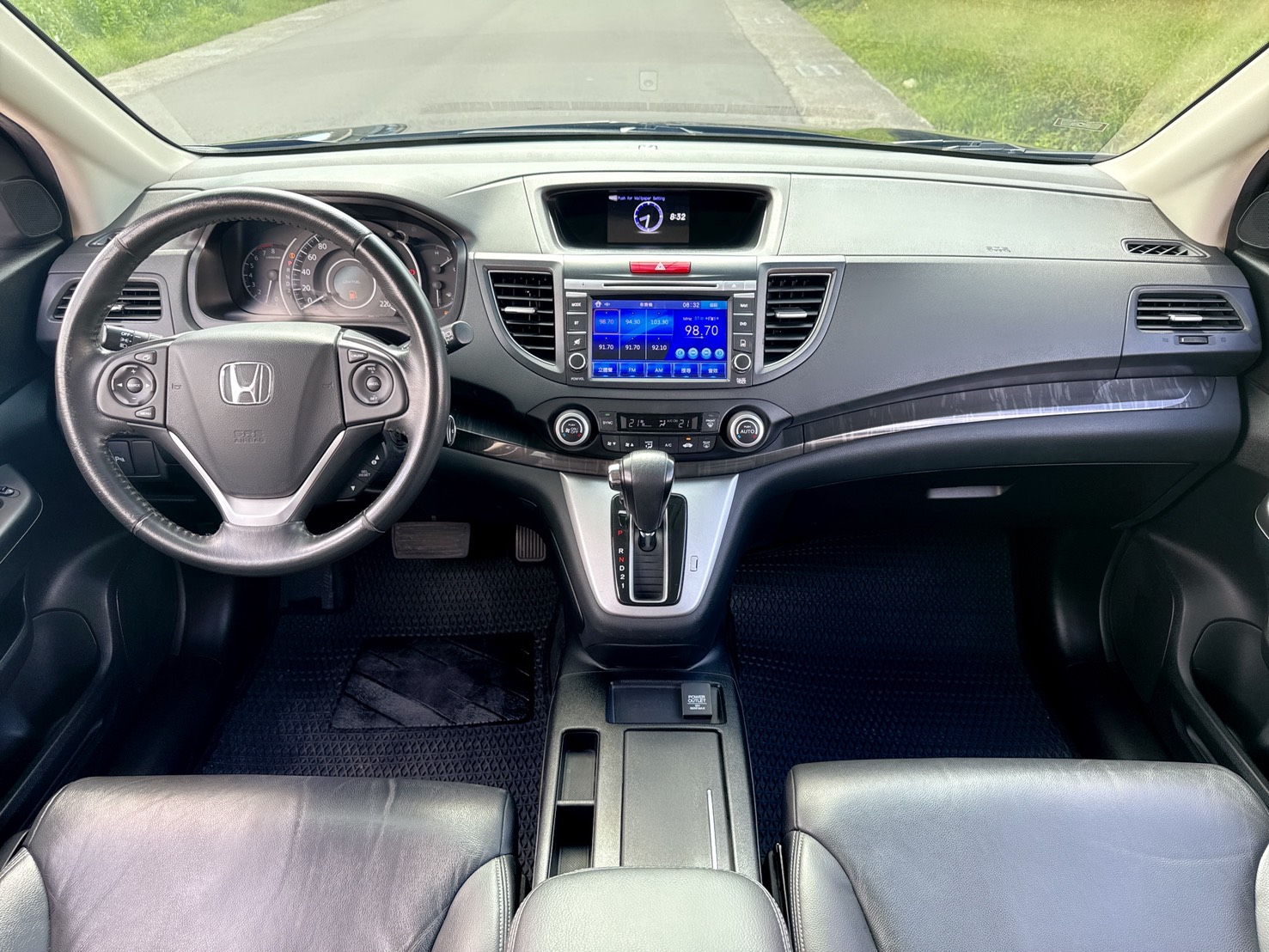 2015年 HONDA CR-V  VTI版  內外如新~2.0L超省油+好保養  全車原版件~空間寬敞+配備齊全  市場熱銷車型~時尚運動休旅車首選!  第5張相片