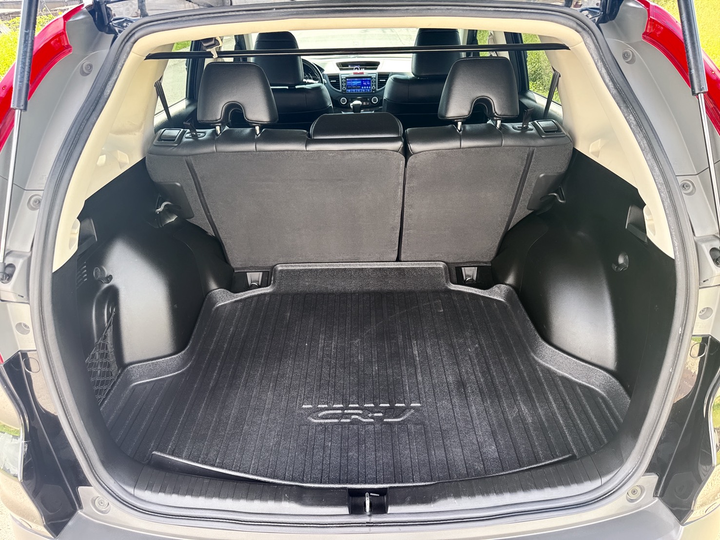 2015年 HONDA CR-V  VTI版  內外如新~2.0L超省油+好保養  全車原版件~空間寬敞+配備齊全  市場熱銷車型~時尚運動休旅車首選!  第18張相片