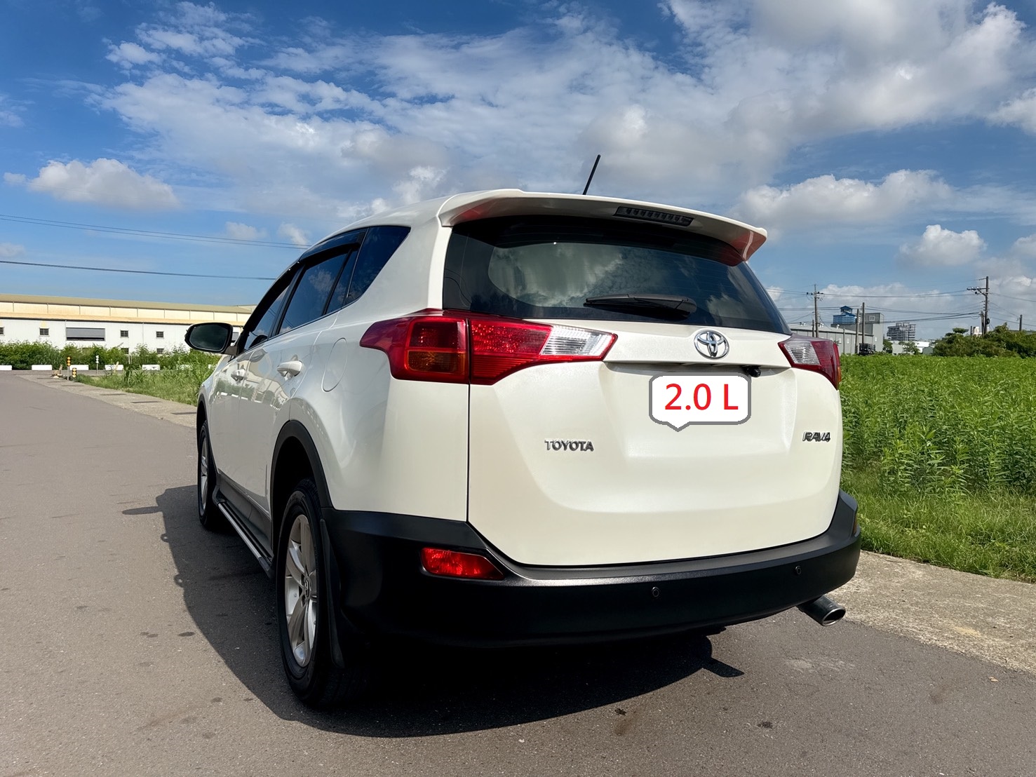 2015年 TOYOTA RAV4 2.0 L  妥善率高~大馬力~頂級配備  E-HI 頂級版 日系原裝進口休旅  工作業務or家庭用車首選休旅車  第3張相片