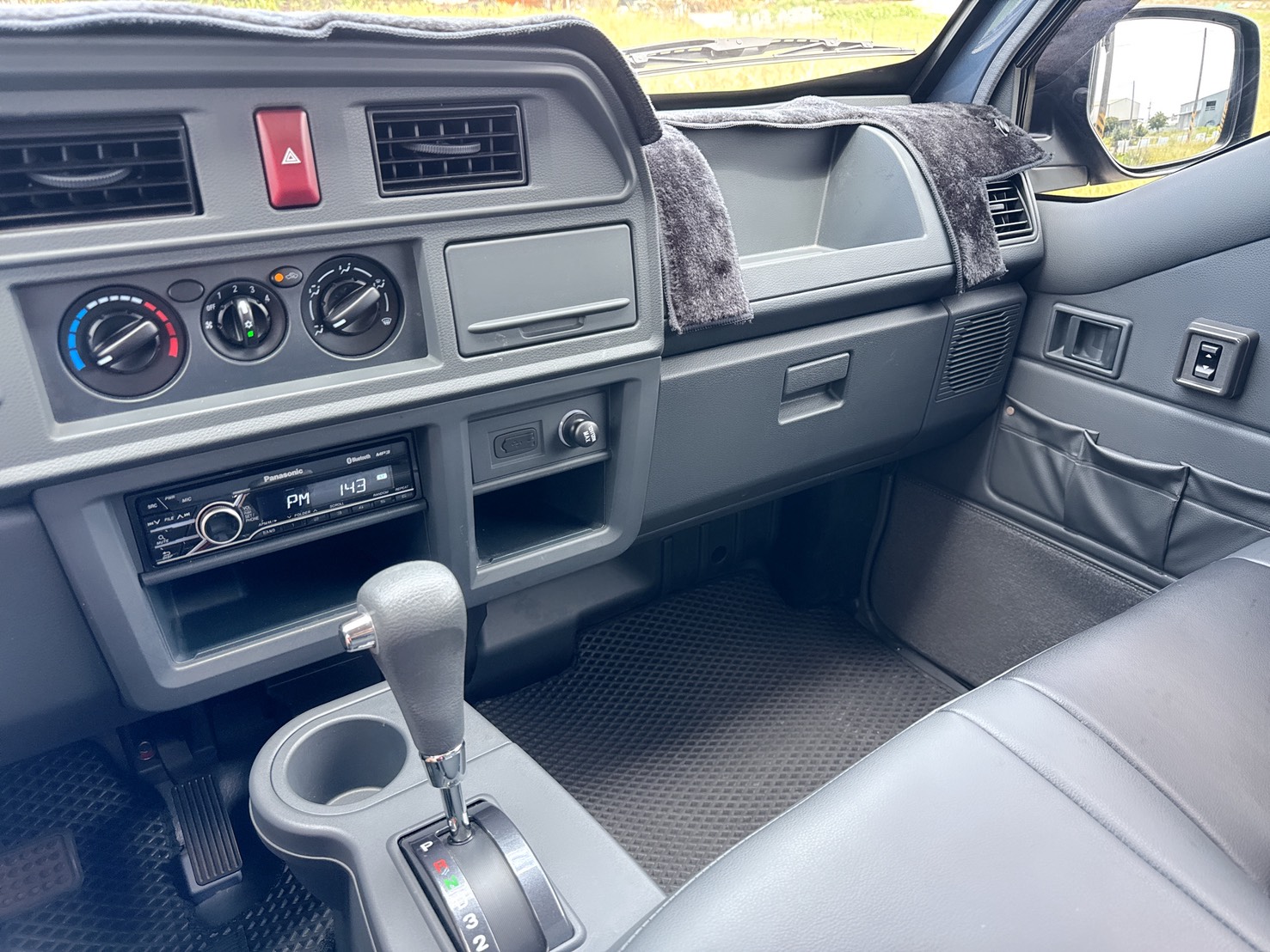 2023年 三菱 2.4L 得利卡貨車   市場唯一兩噸半貨車~載貨空間大  一手車~新車保固中+全程原廠保養  『自排』好上手~老闆/員工都可輕鬆駕馭  工作賺錢好幫手 發財商用車-第一首選  第9張相片
