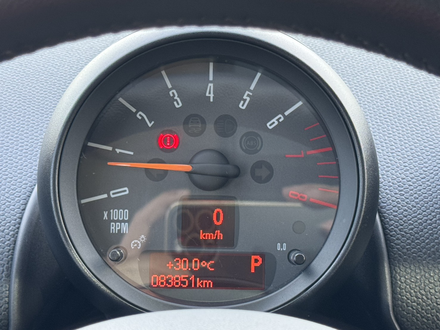2015年 MINI Cooper S 5-Door  超低里程~年均里程8400公里  市場稀缺車型~車況如新~車庫車  全程原廠保養~四輪更換全新輪胎『汎德總代理★里程保證★一手車』  第6張相片