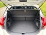 2016年 Toyota Yaris 1.5 豪華型  熱門掀背車款~一手車~里程保證  女用車~超低里程~年均里程2300公里  免IKEY~代步載小朋友 當買菜車都好用  都市停車便利~省油~代步通勤最佳首選  第18張縮圖