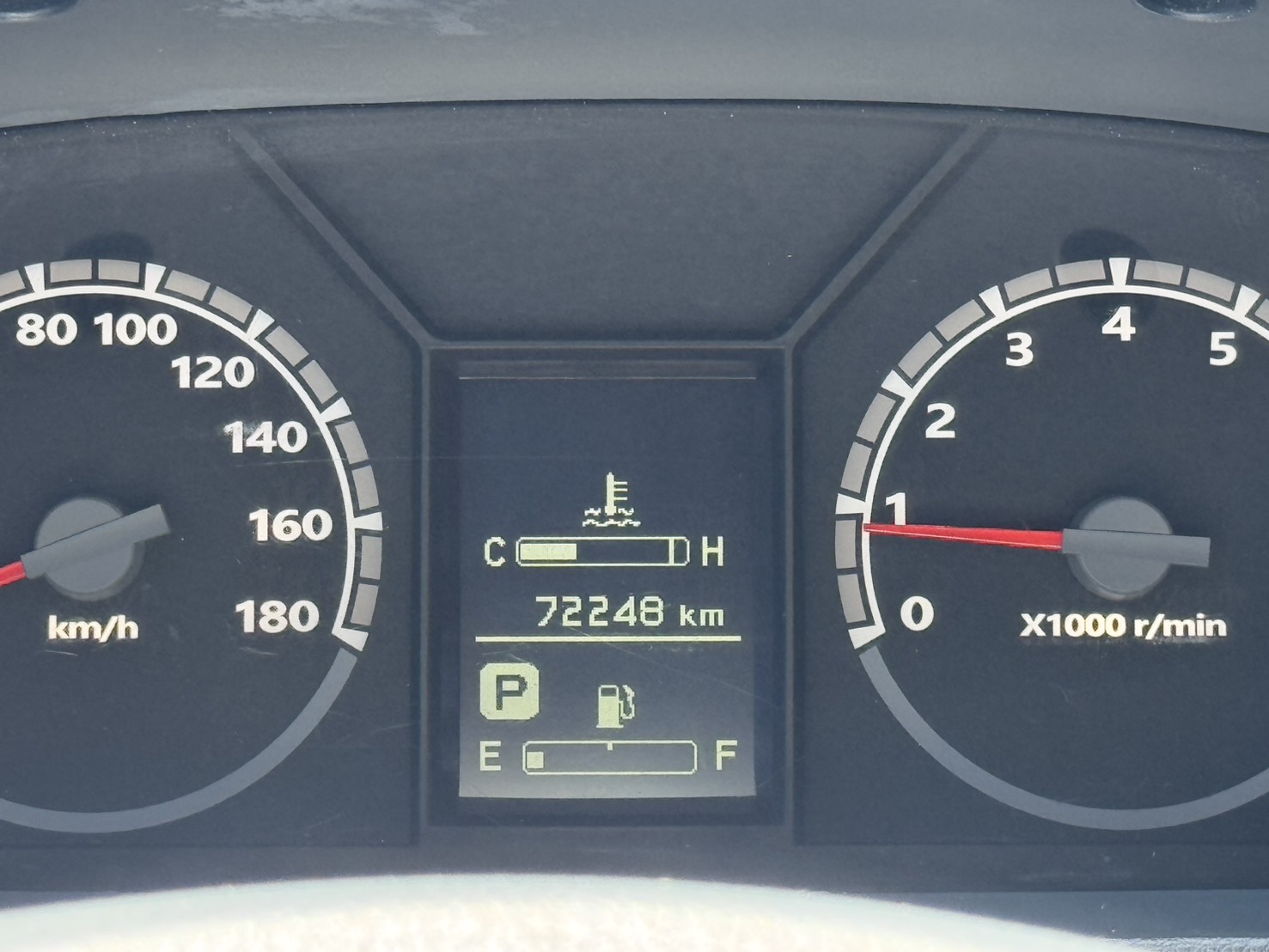 2020年 三菱 2.4L 得利卡貨車   市場唯一兩噸半貨車~載貨空間大  一手車~原廠保養~工作賺錢好幫手  搭載升降尾門~網狀減重省油首選『自排』好上手~老闆/員工輕鬆駕馭  第7張相片