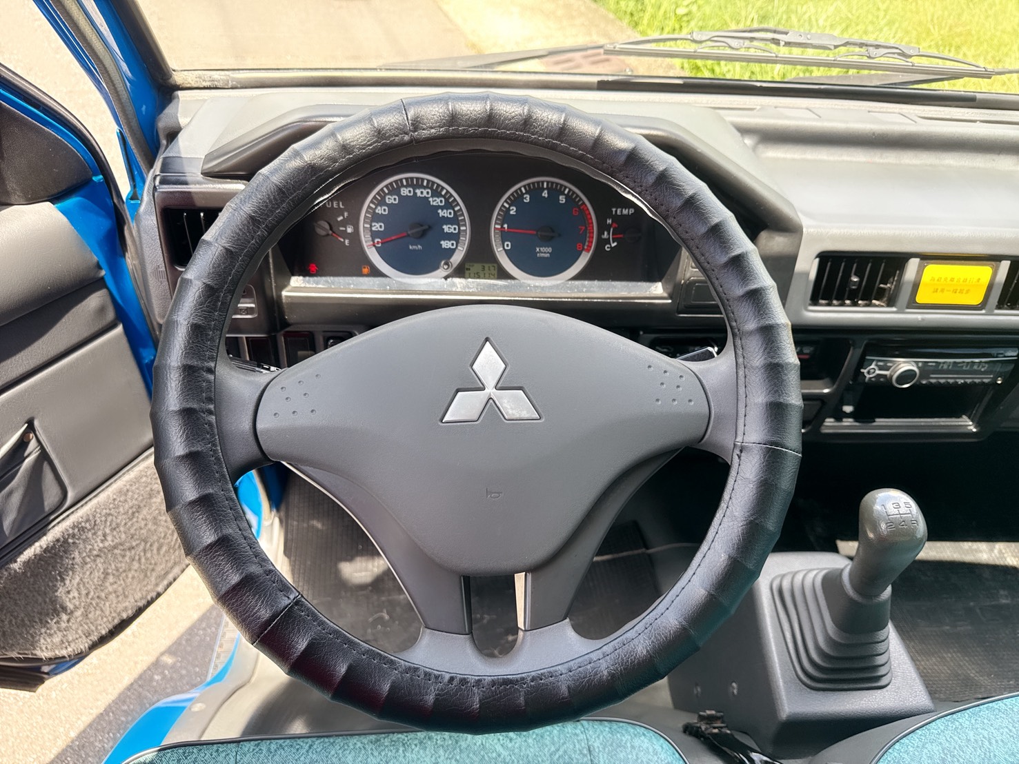 2019年 三菱 得利卡 2.4L 貨車  里程保證~一手車~內外車況佳  塑鋁板廂+左右開門廂式發財車  商用初創~企業增購~商用車首選  第11張相片