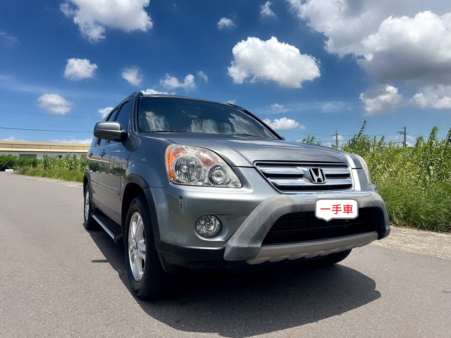 2005年 HONDA CR-V 2.0 L  經典車型~里程保證~妥善率高  一手車~車室空間大~內裝漂亮  代步/出遊/工作~平價休旅首選  第2張相片