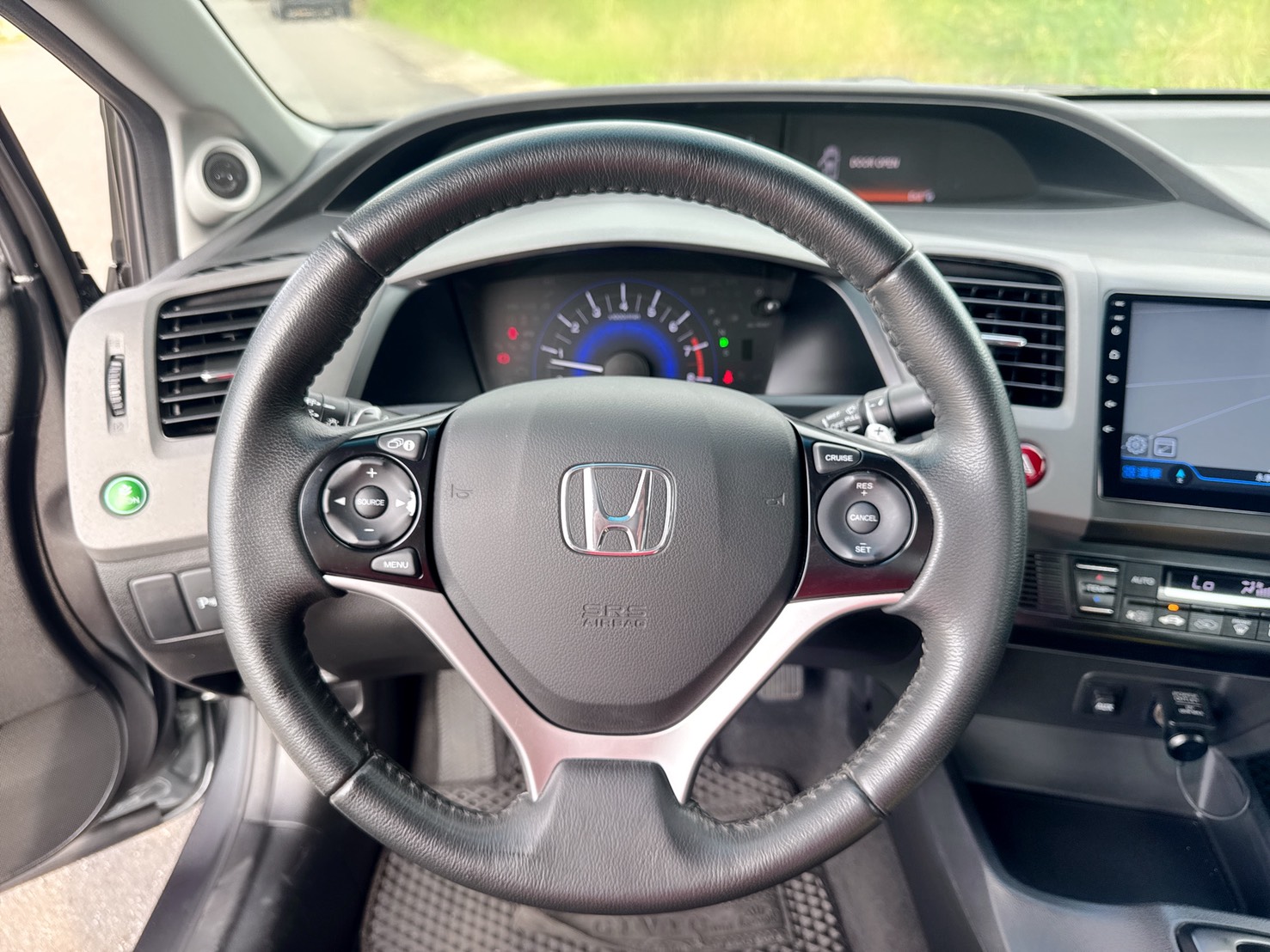 2012年 HONDA CIVIC K14  VTI-S版 頂級款 動力充足  低里程~年均里程9100公里  配備齊全~省油省稅~影音升級  外型流線帥氣~代步通勤轎車首選  第6張相片