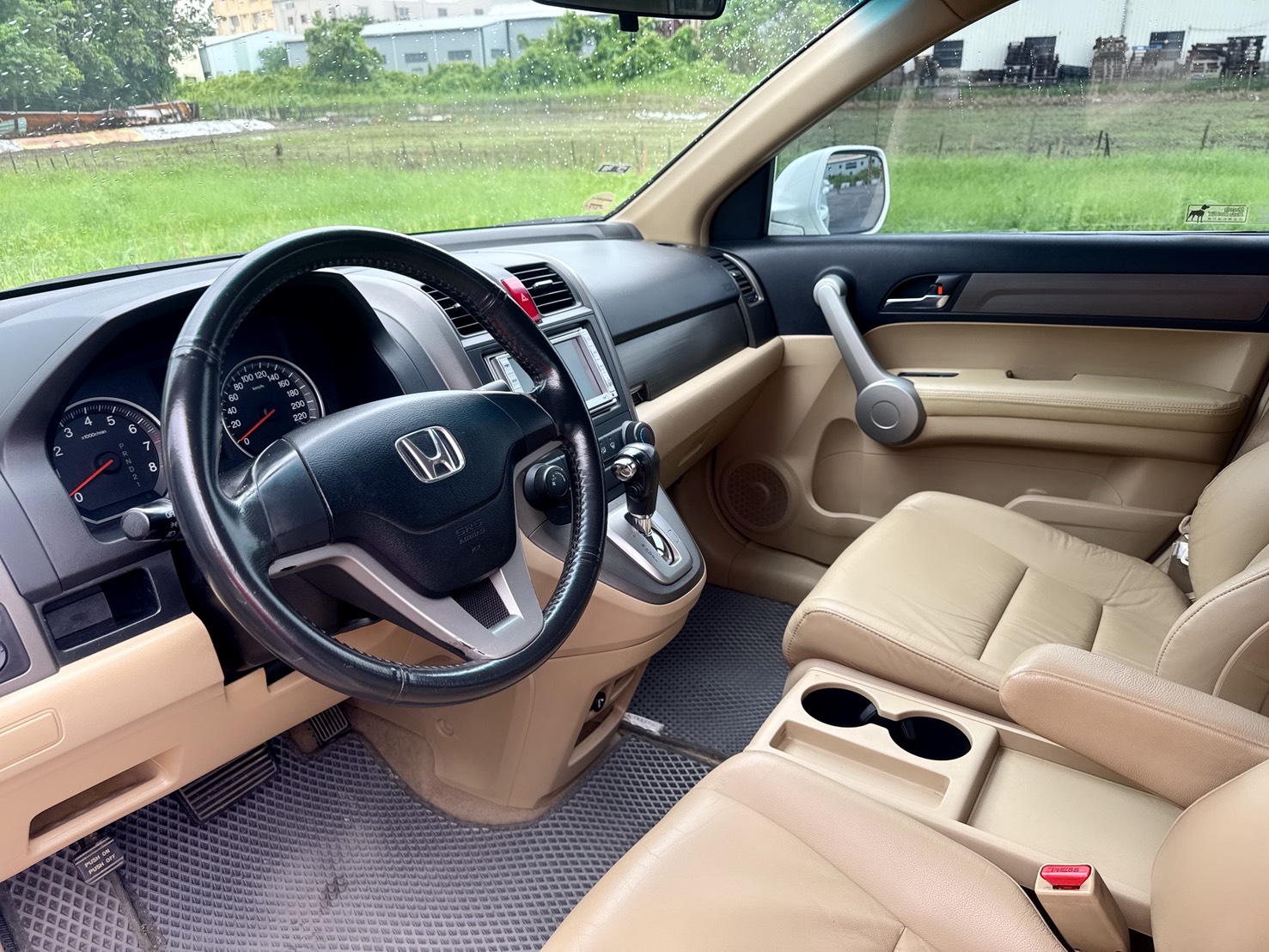 2007年 HONDA CR-V 2.0L  改款新車型~經典保值休旅  里程保證~妥善率高~車況佳  動力駕馭充足+車室寬敞舒適  代步/出遊/工作~平價休旅首選  第11張相片