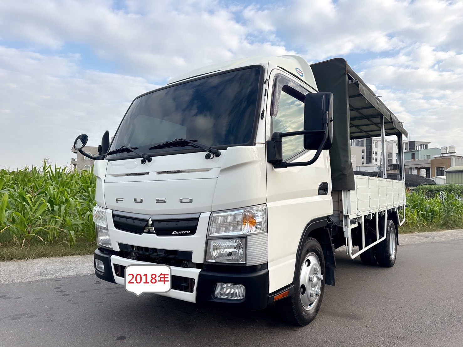 2018年 三菱 FUSO 堅達11.5尺  總重已升級5噸！免加尿素  低里程+定保完畢+五面掀帆布  初創老闆or商務運輸~第一首選  第1張相片