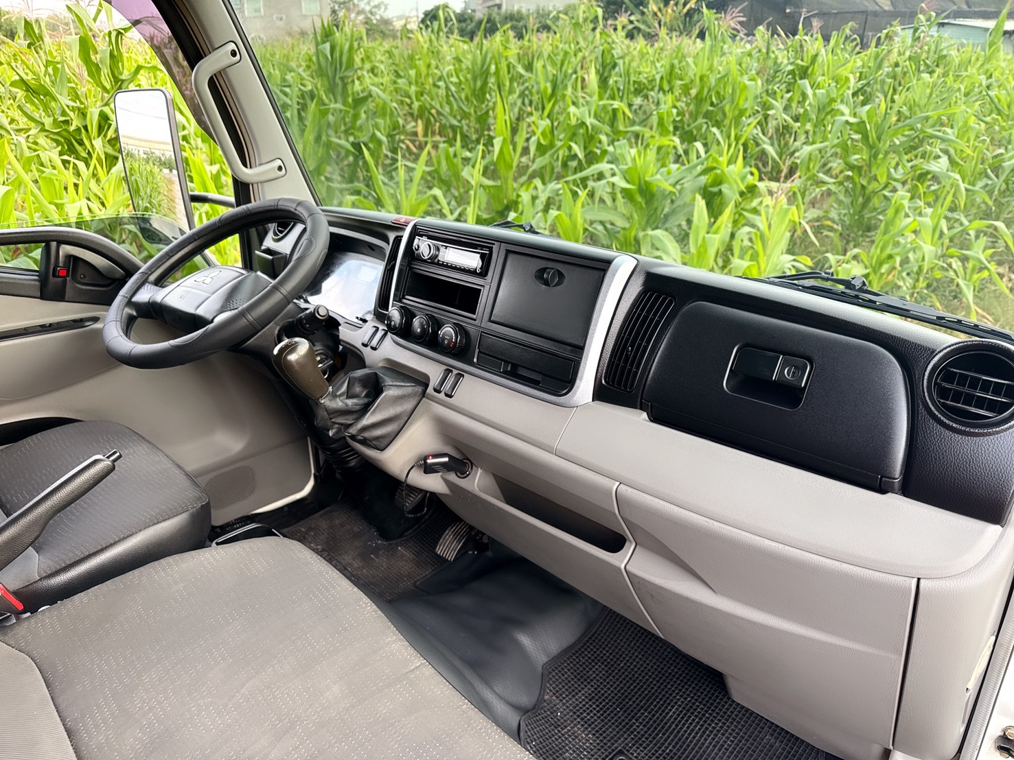 2018年 三菱 FUSO 堅達11.5尺  總重已升級5噸！免加尿素  低里程+定保完畢+五面掀帆布  初創老闆or商務運輸~第一首選  第14張相片