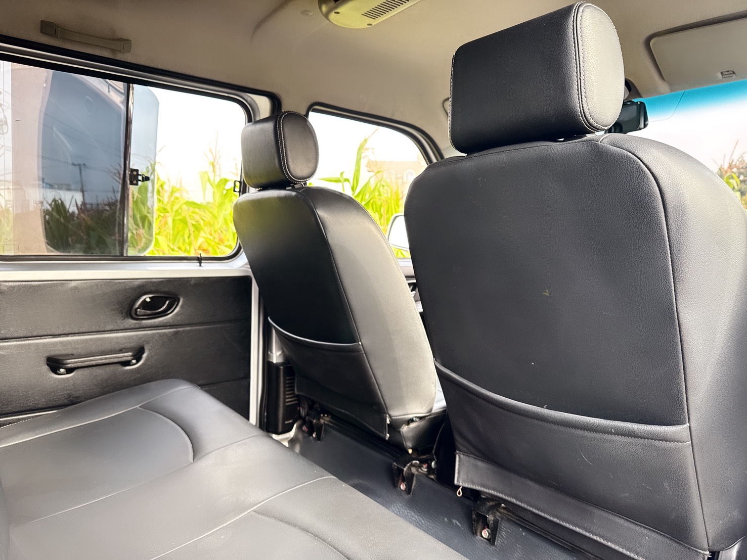 2021年 東風穩發 <雙廂> 貨車  安裝免踩離合器系統+超低里程  四人座~載人載貨一次完美搞定  經濟實用客商兩用貨車優質首選  第14張相片