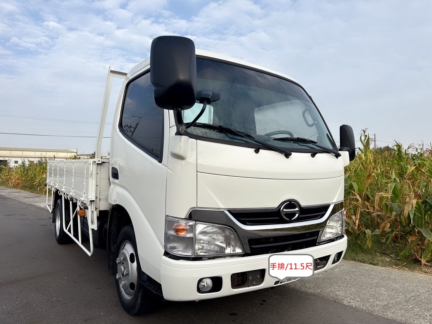 2019年 HINO 300 11.5尺 貨車   超大馬力~扭力極強~妥善率高  總重升級5噸~免加尿素~低里程  高車頂車型~車室空間大~車況佳  第2張相片
