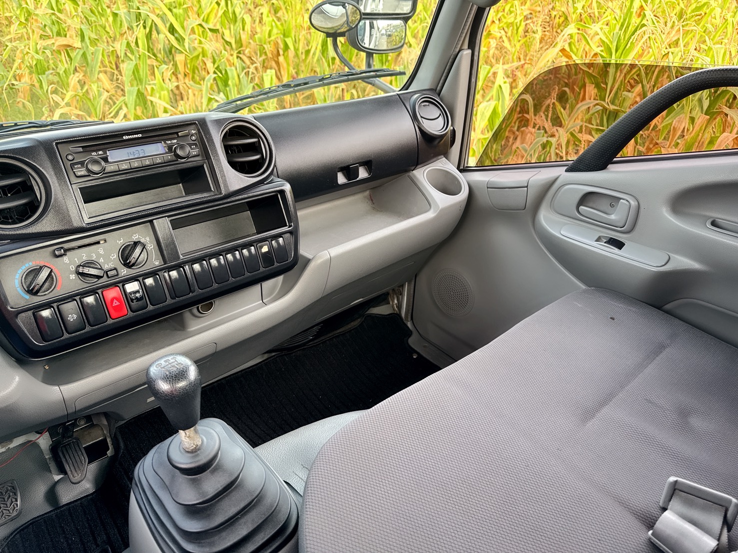 2019年 HINO 300 11.5尺 貨車   超大馬力~扭力極強~妥善率高  總重升級5噸~免加尿素~低里程  高車頂車型~車室空間大~車況佳  第9張相片