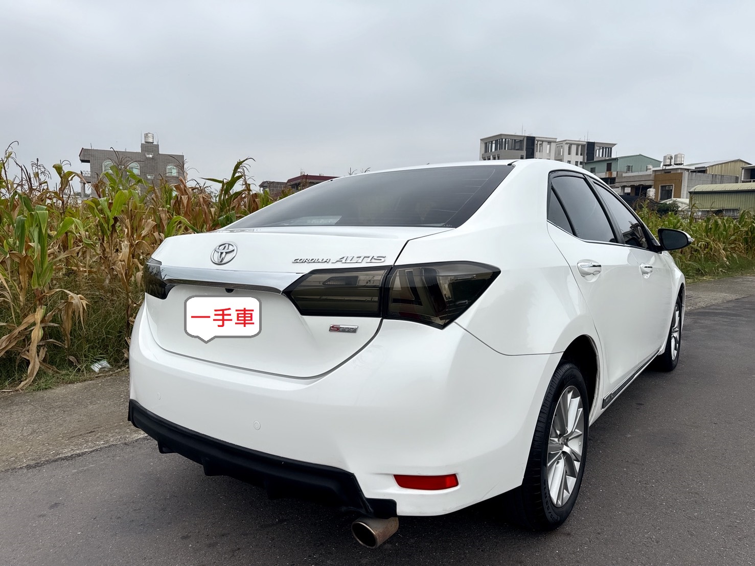 2016年 TOYOTA ALTIS 11代  一手車~Safety+版本~免key  高妥善率~省油省稅~影音齊全  空間寬敞+乘坐舒適+動力充足  第4張相片