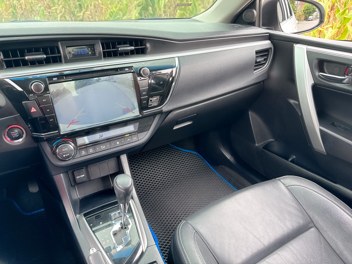 2016年 TOYOTA ALTIS 11代  一手車~Safety+版本~免key  高妥善率~省油省稅~影音齊全  空間寬敞+乘坐舒適+動力充足  第9張相片