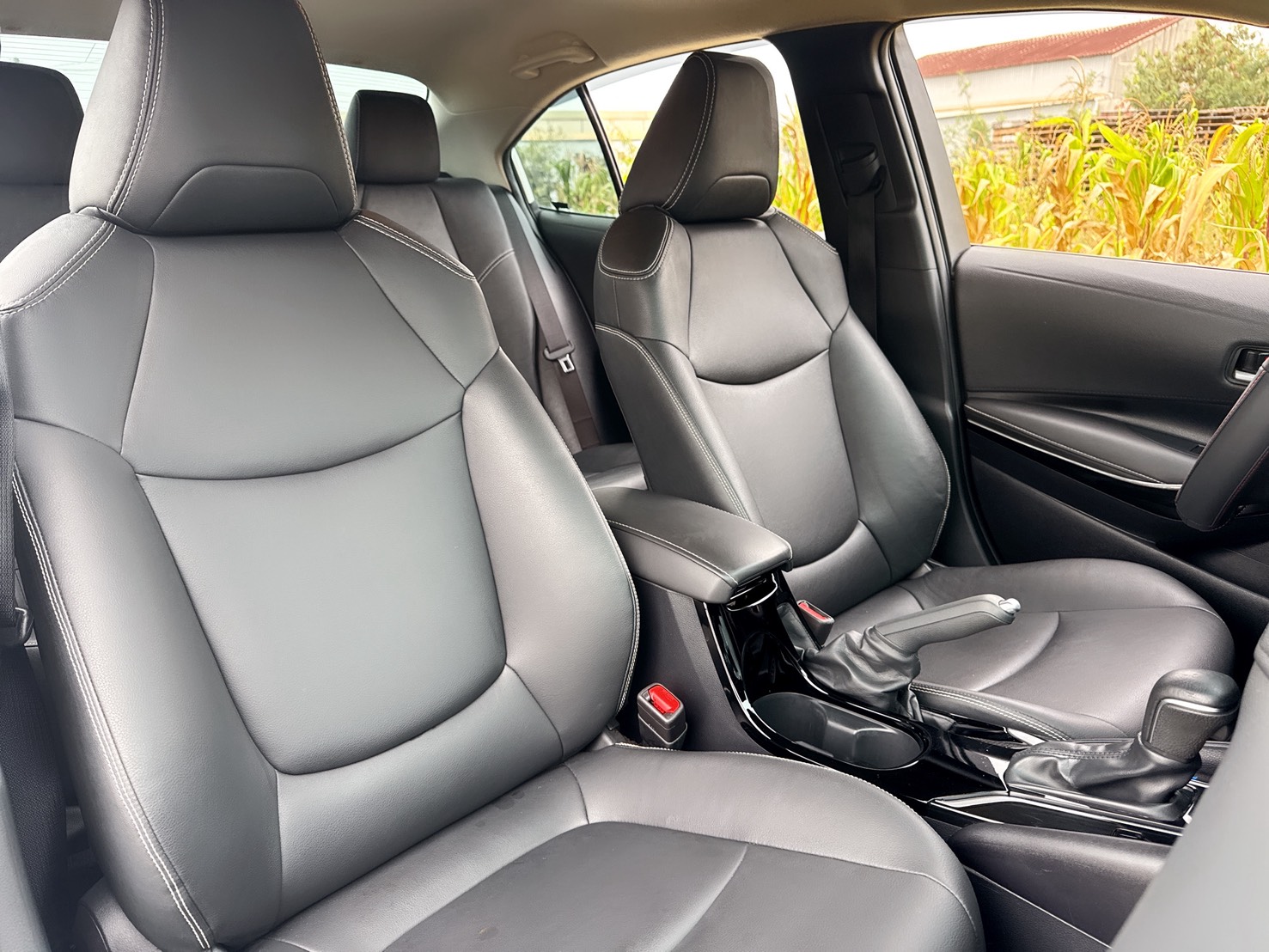 2019年 TOYOTA ALTIS 尊爵版  超低里程~年均里程5800公里  原版件 免KEY版 全新改款外型  ACC主動式跟車+車道維持輔助  第15張相片