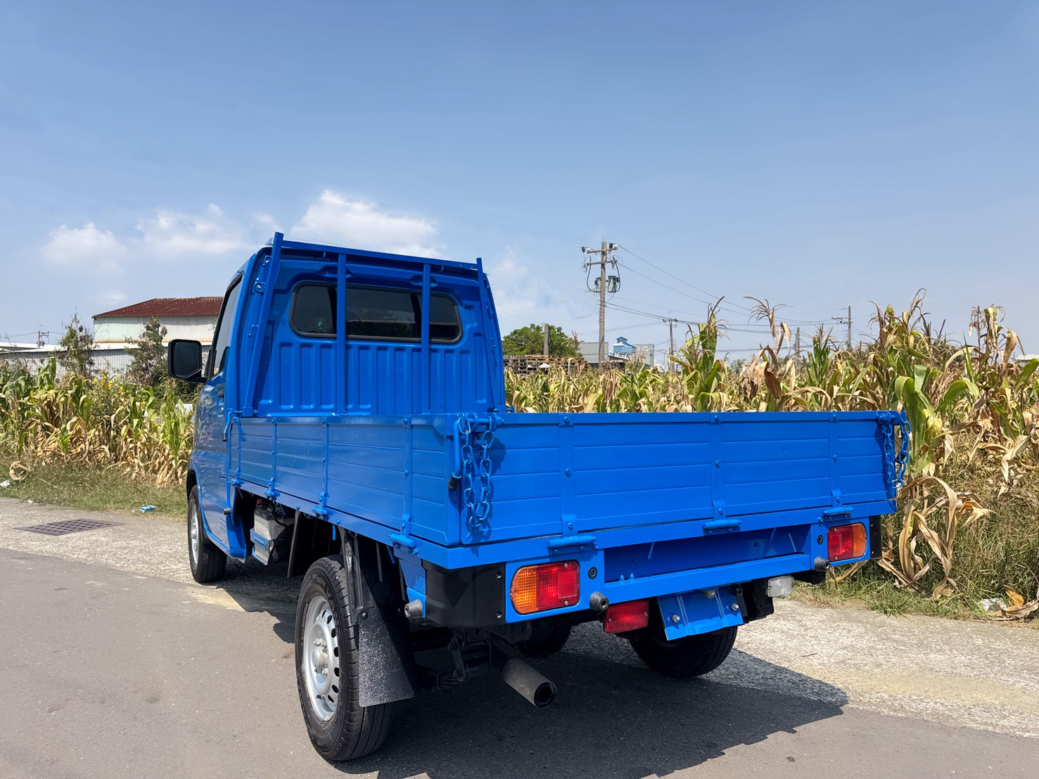 2023年中華A190貨車 1.5L 自排   頂級版~雙安全氣囊+盲區偵測  電動收折後視鏡+原廠定期保養  一手車~框式木床~,商用車首選  第3張相片