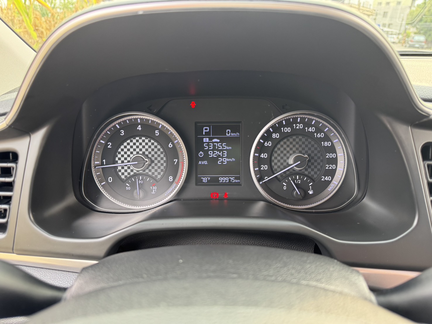 2020年 現代 ELANTRA 經典版  升級影音全配~里程保證~女用車  主被動安全配備齊全~內外車況佳  市場代步通勤優先最佳的平價選擇  第5張相片