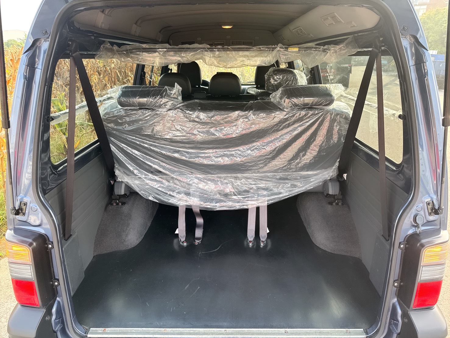 2024年 三菱 得利卡廂車 2.4L  原廠保養+一手車+新車保固中  安卓機+環景系統+電子後視鏡  『舒適八人座❖自排輕鬆好駕馭』  第19張相片